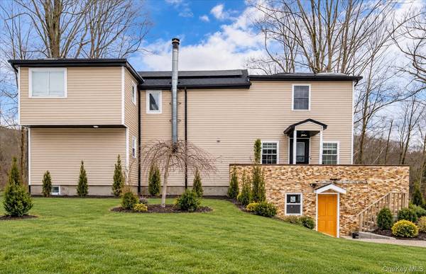 24 Johnsontown RD, Sloatsburg, NY 10974