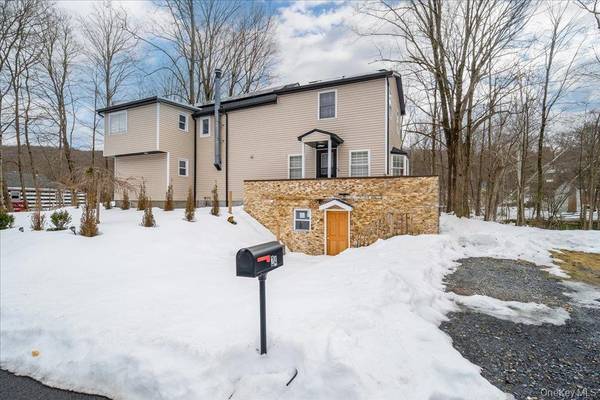 24 Johnsontown RD, Sloatsburg, NY 10974