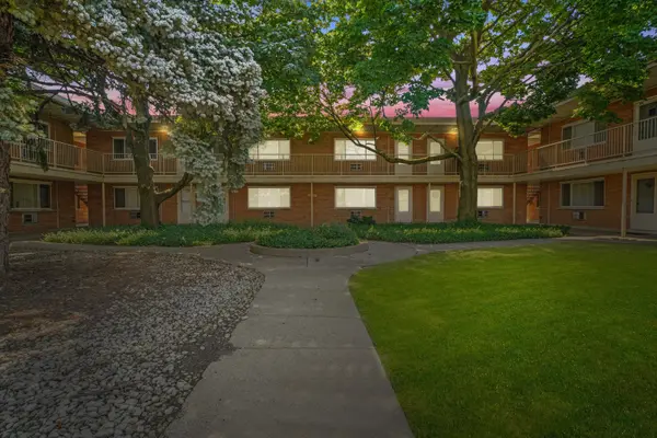4211 W 95th ST #2C, Oak Lawn, IL 60453