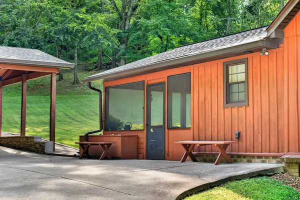 3291 Freeman Hollow Rd, Goodlettsville, TN 37072