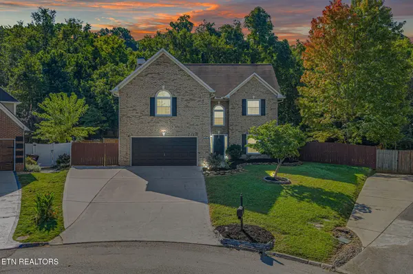 8101 Tamarack Rd, Knoxville, TN 37919