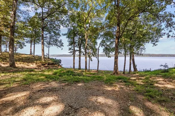785 Wisteria Lane, Waverly, TN 37185