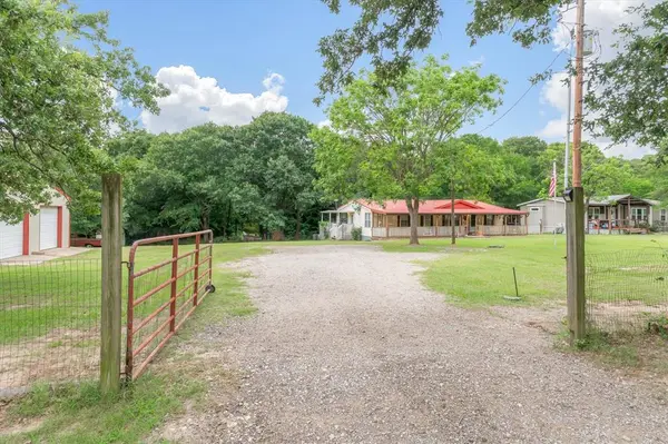 9556 County Road 2400, Quinlan, TX 75474