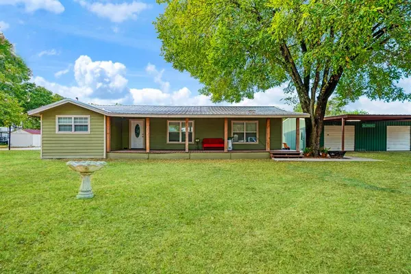 175 County Road 2032, Klondike, TX 75448