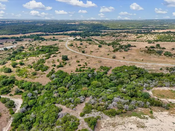 262 Grand Canyon Drive, Oglesby, TX 76561