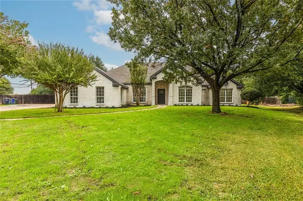 826 Country Lane Drive, Mcgregor, TX 76657
