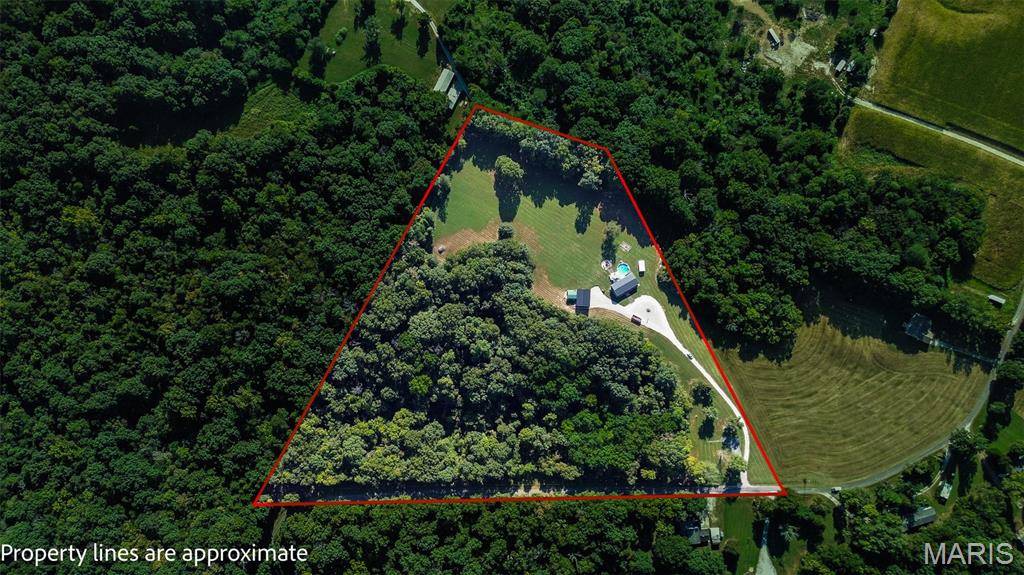 30341 Mitchell Creek RD, Brighton, IL 62012