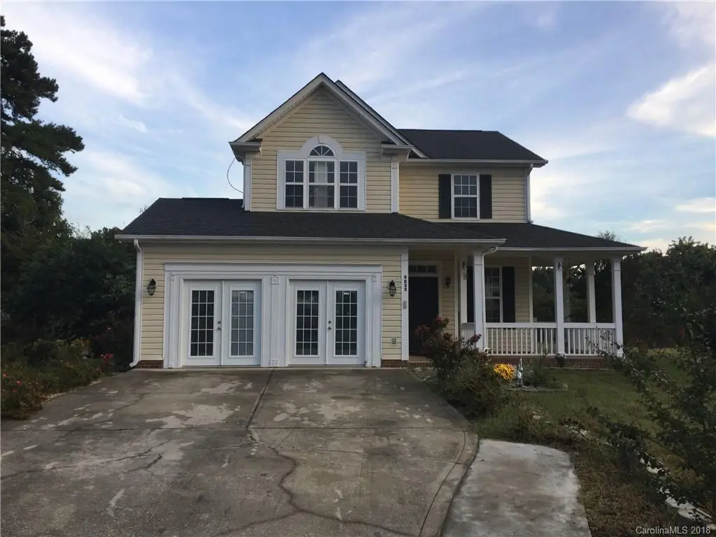 9039 Silver Coach LN, Charlotte, NC 28273