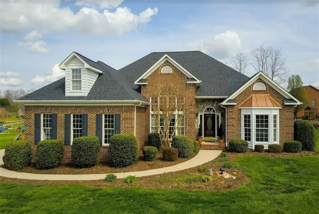 3734 Lyle Creek AVE NE, Conover, NC 28613