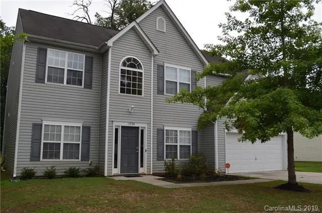 1526 Peachcroft RD, Charlotte, NC 28216