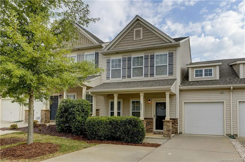 2007 Firefly LN, Fort Mill, SC 29715
