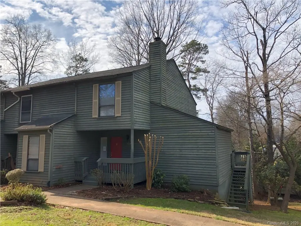 4340 North Center ST NW #608, Hickory, NC 28601
