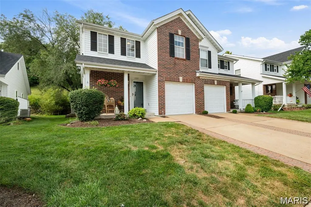 1227 Big Bend Crossing DR, Manchester, MO 63088