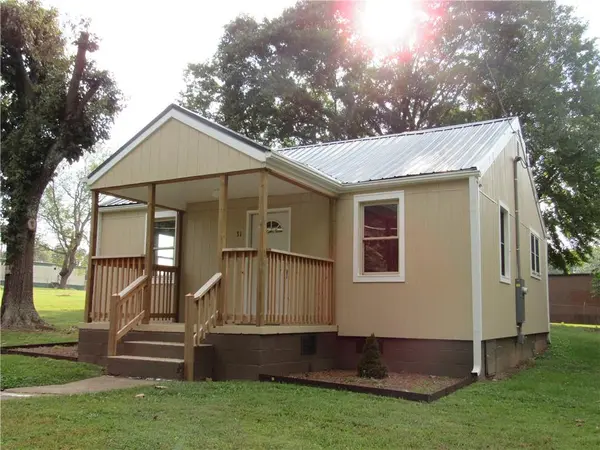 31 20th ST NW, Hickory, NC 28601