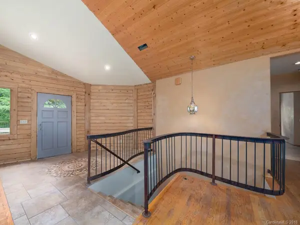 125 Anderson Cove RD, Barnardsville, NC 28709