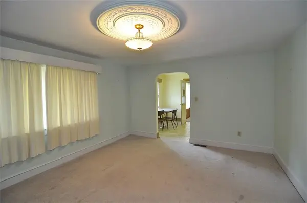 9071 Bridges AVE, Connelly Springs, NC 28612