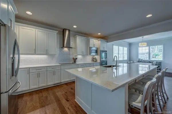 3130 Windsor DR, Charlotte, NC 28209
