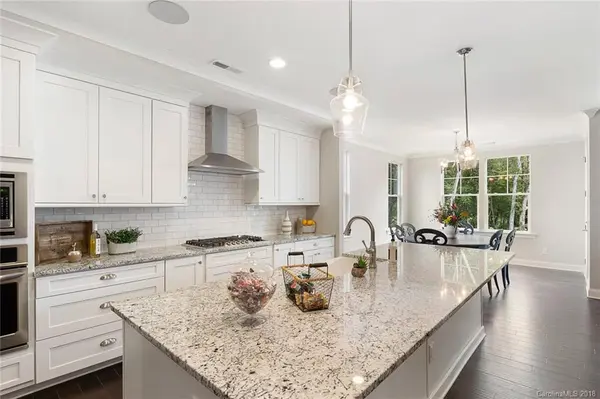 134 Country Lake DR, Mooresville, NC 28115