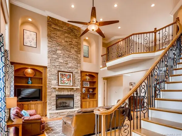 110 Waterbury DR, Mooresville, NC 28117