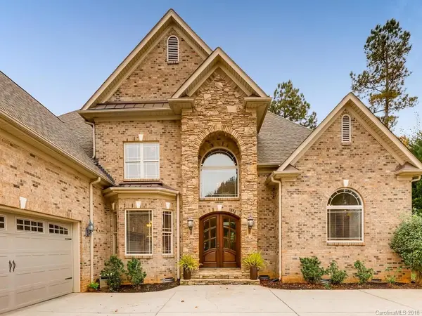 110 Waterbury DR, Mooresville, NC 28117