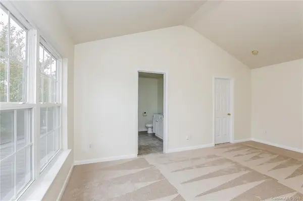 14030 Drake Watch LN, Charlotte, NC 28262