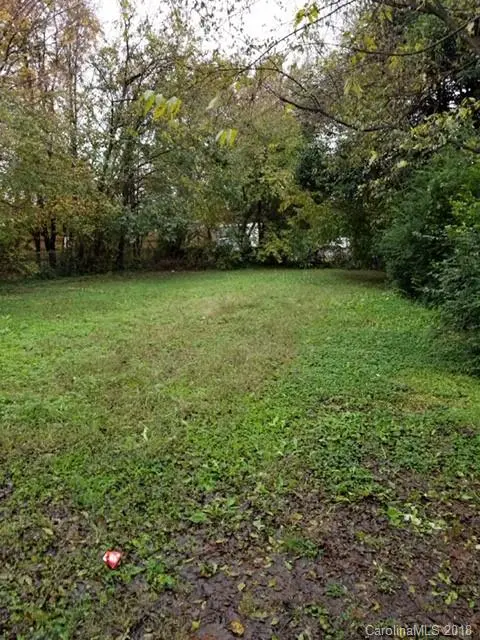 2211 Custer ST, Charlotte, NC 28216