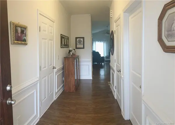 110 Queen Anne LN, Mooresville, NC 28115