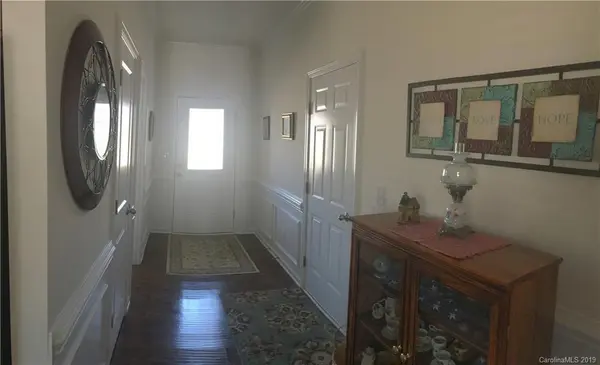 110 Queen Anne LN, Mooresville, NC 28115
