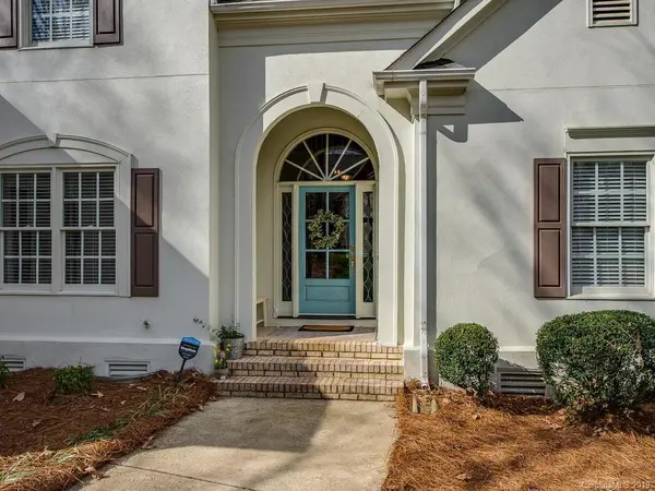 10532 Breamore DR, Charlotte, NC 28270