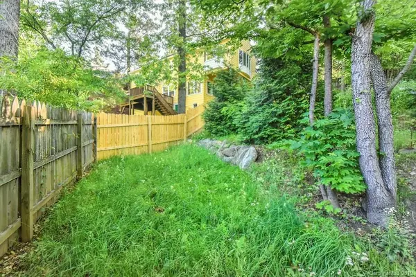 99999 Vineyard PL, Asheville, NC 28804