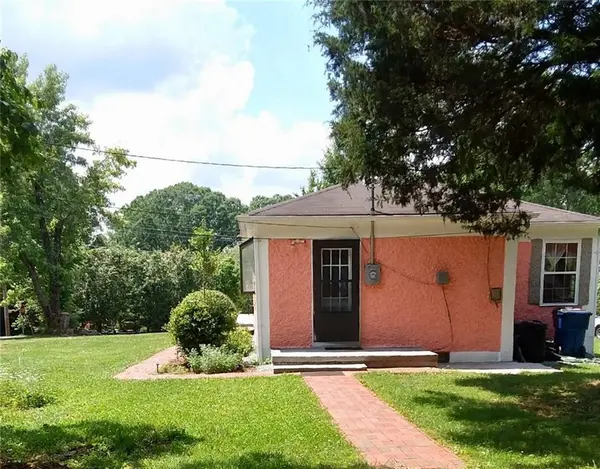374 Shasta LN, Lenoir, NC 28645