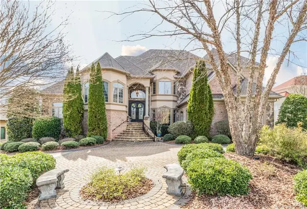 4040 Blossom Hill DR, Matthews, NC 28104