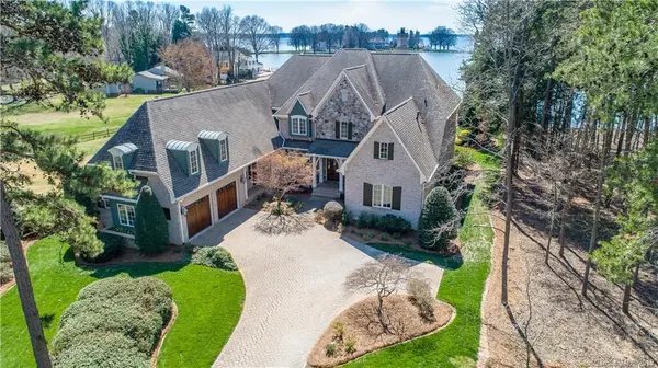 111 Blue Sky CT #32, Mooresville, NC 28117
