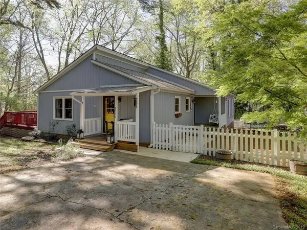 1059 Woodlake LN, Tega Cay, SC 29708