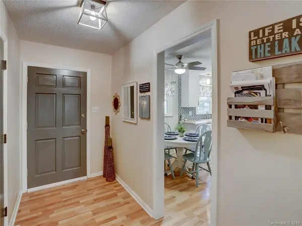 1059 Woodlake LN, Tega Cay, SC 29708