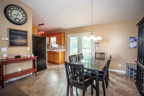 3322 LILAC LN, Hudson, NC 28638