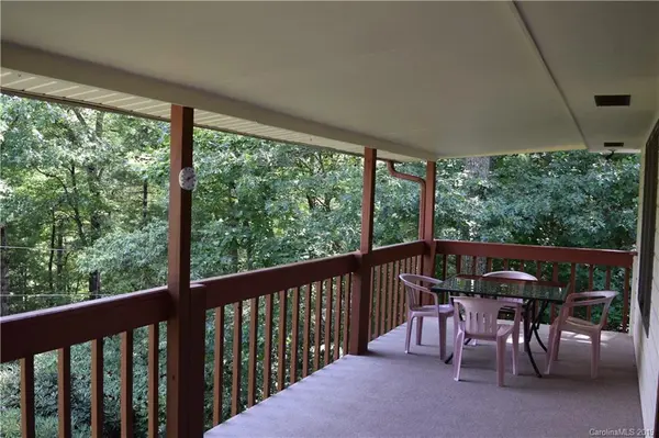 2097 Swiss Pine Lake DR, Spruce Pine, NC 28777