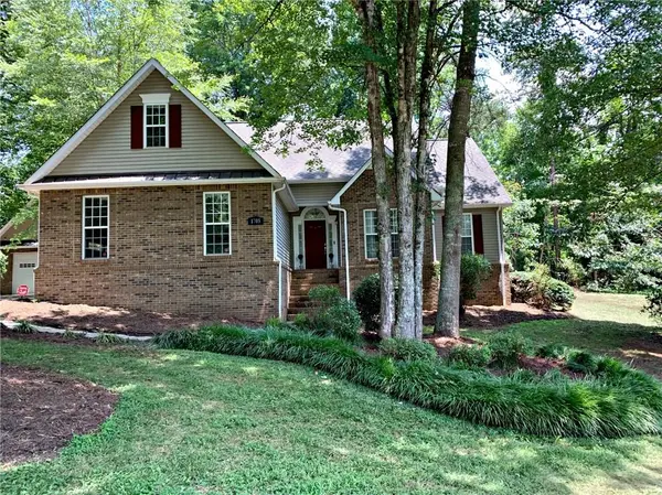 1705 Wellington AVE, Newton, NC 28658