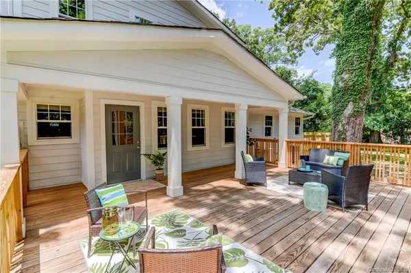 105 Pineville Matthews RD, Matthews, NC 28105