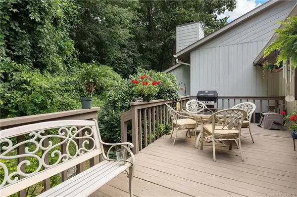 123 Cloverleaf LN, Asheville, NC 28803
