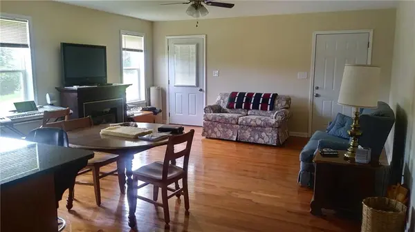 216 Jolt Wagon Trail RD, Spruce Pine, NC 28777