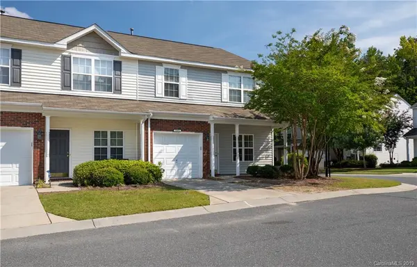 13604 Singleleaf LN, Charlotte, NC 28278