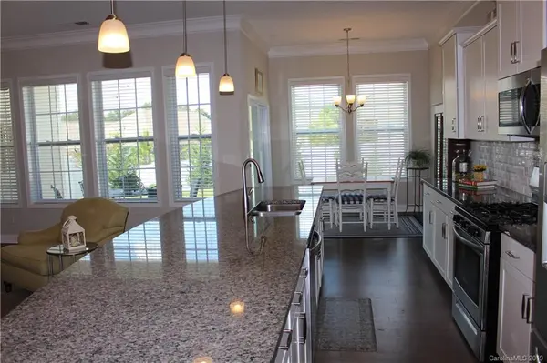 3680 Summer Haven DR, Sherrills Ford, NC 28673