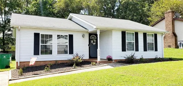 6006 Morninglow CT, Charlotte, NC 28212