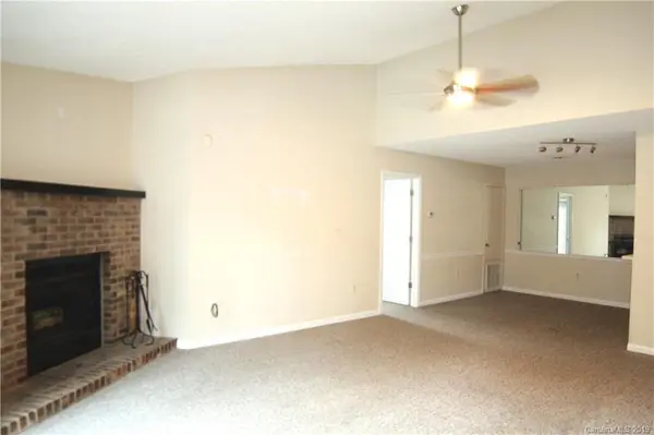 58 Ravencroft LN, Asheville, NC 28803