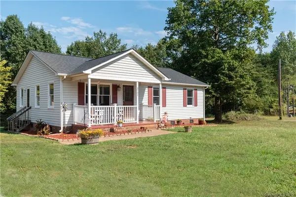 3701 Cardinal Hill LN, Maiden, NC 28650