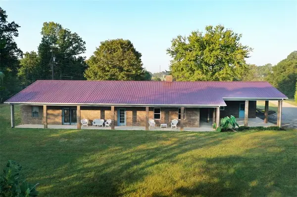 3976 Banoak RD, Vale, NC 28168