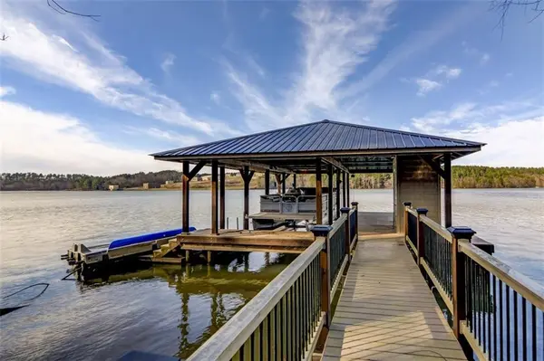 2117 Starboard LN, Connelly Springs, NC 28612