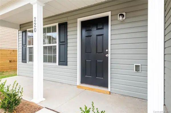 220 19th AVE SE, Hickory, NC 28602
