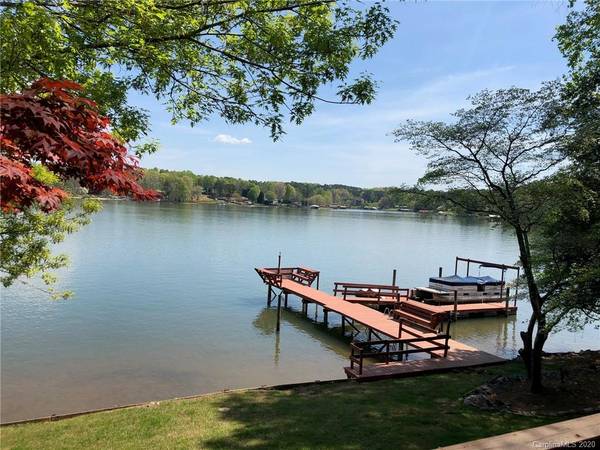 180 Honeydew CIR, Troutman, NC 28166